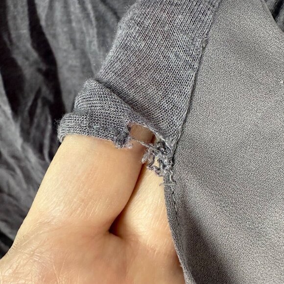 Lou & Grey Long Sleeve Tunic Top XL Gray Soft Lightweight Relaxed Fit - Picture 6 of 8